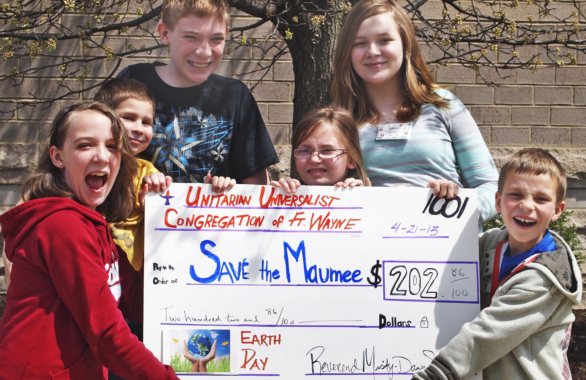 13-EarthDay kids-check 13-EarthDay kids-check